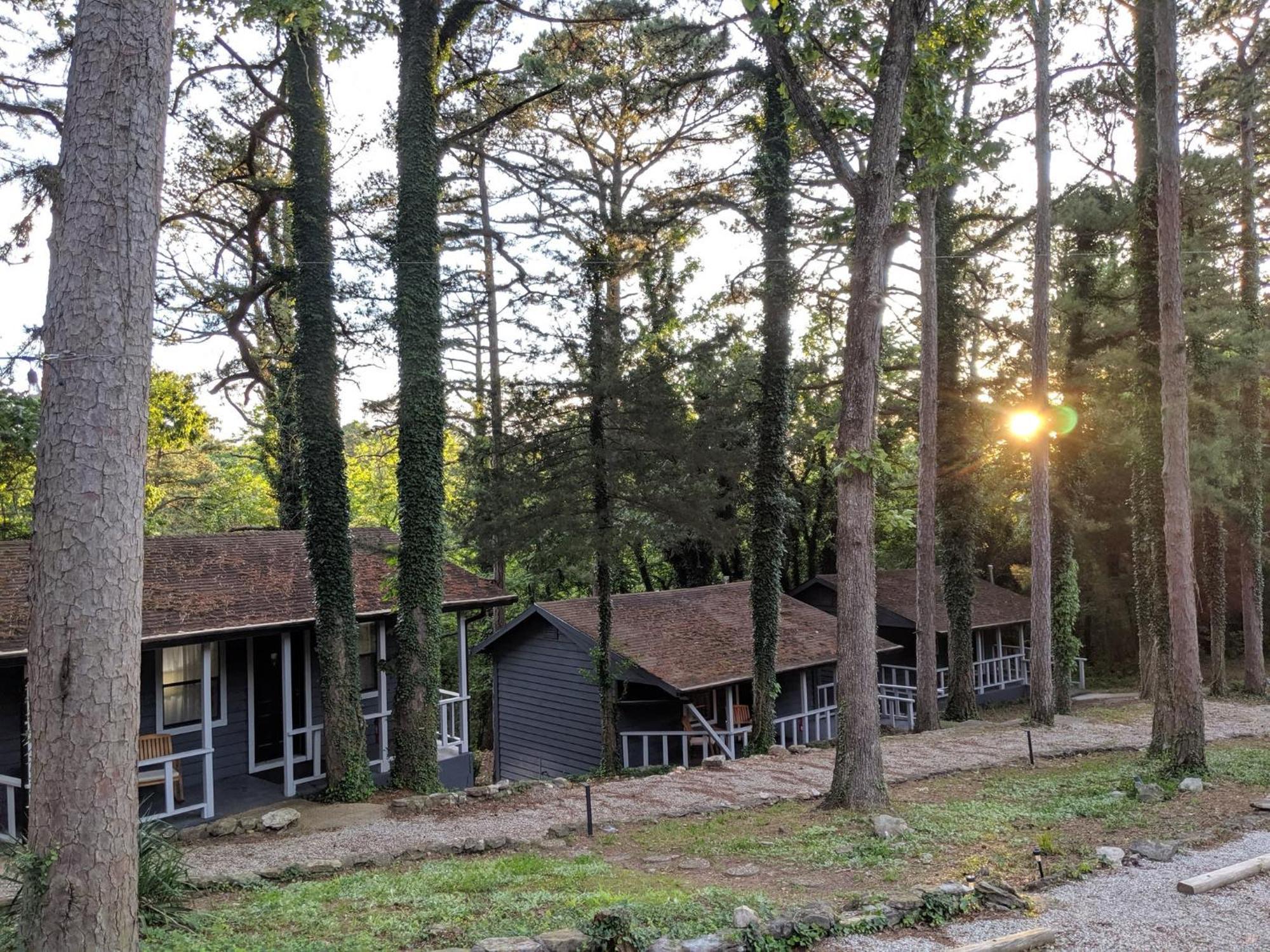 Villa Adventure Cabin 5 - King W Private Hot Tub Eureka Springs Exterior foto